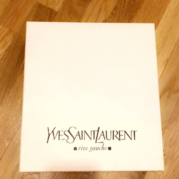 Black pumps - Picture 2 of 8